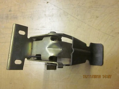 Mercury 1962 montaje de bloqueo de capó nuevo Foto 1 de 3