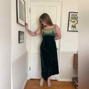 60s Vintage Green Velvet Wiggle Dress with Beaded Bodice - Picture 1 of 13