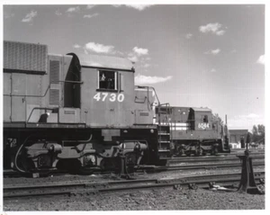 Eisenbahn Foto 8x10 Canadian Pacific Railway Lok #4730-6044 St Luc - Bild 1 von 2