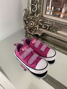 Converse All Star Trainers Pink Canvas 2VL Infant Size 9 U.K. Good Condition