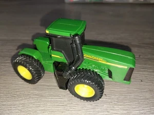 ERTL John Deere Plastic Tractor  Toy 4" - Picture 1 of 6