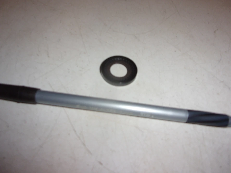 Боковое уплотнение маховика бензопила Jonsered 2041,2045,2050,2063,2071 + nush - Изображение 1 из 1