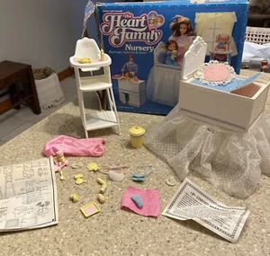 Barbie bambola vintage 1984 il cuore famiglia asilo set gioco - Foto 1 di 7