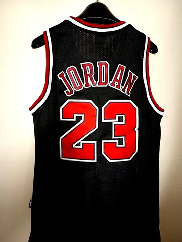 CHICAGO BULLS MICHAEL JORDAN STITCHED Jersey #23 Throwback NBA Adult Cover