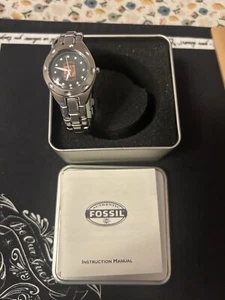 *FOSSIL* Reloj Home Depot-Homer Award tono plata acero inoxidable - Imagen 1 de 5