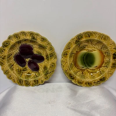 Vintage Majolica Dessert Plates, Set of 2, Fruit Design, Collectible Plates - Image 1 of 4