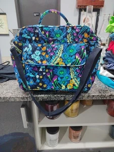 Bolsa de pañales Vera Bradley para pasear con cambiador - negra, azul, púrpura, verde - Imagen 1 de 10