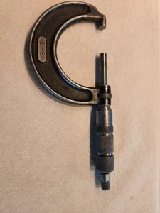 Vintage Outside 1"-2" Micrometer - Central Tool Company Auburn, R.I. USA - Picture 1 of 6