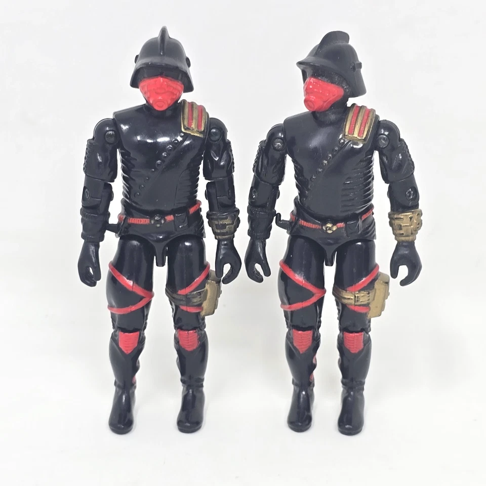 Iron Grenadier V1 Lote de 2 No Completo COMO NUEVO 1988 G.I. Figura suelta de Joe vintage Foto 1 de 4