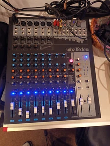 VIBZ 12 - Channel Mixing Console With DFX and Compressor - Bild 1 von 8