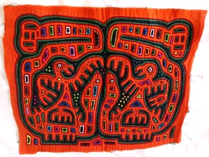 Vintage Kuna Mola Hand Sewn Reverse Applique Panama Eagles and Snakes - Picture 1 of 2