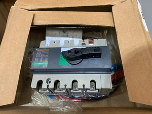 Merlin Gerin INS125 Interpact compact 125A 4 Pole Isolator Switch Disconnector - Imagen 1 de 7