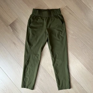 Alder Open Air Pant Green Jogger 26” Inseam Women’s Medium - Picture 1 of 7