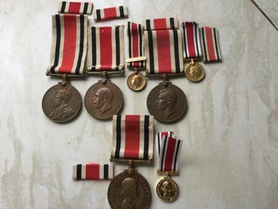 WW1 Metropolitan Special Constabulary Day And Night Police Badges +LS~GC MEDAL - Image 1 of 4