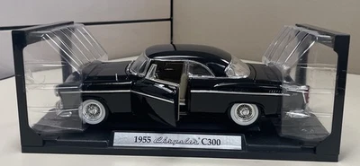 Motor Max 1955 Chrysler C300 Diecast Black Model Car 1/18 Scale - Image 1 of 4