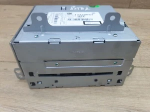 2010 ASTRA J RADIO CD PLAYER HEAD UNIT 13334053 - Picture 1 of 6