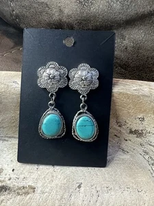 New Rowdy Crowd Silver metal And Faux Turquoise Dangle Western Earrings - Picture 1 of 4