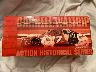 Darrell Waltrip #17 Tide Monte Carlo 1989 Daytona 500 Win 1:24 Action Diecast - Image 1 of 4