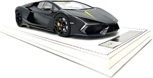 Lamborghini Revuelto negro mate con amarillo a escala 1:18 de Ivy Models - Imagen 1 de 6