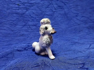 Estatuilla de caniche de porcelana Japón - Imagen 1 de 4