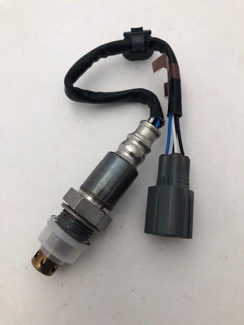 Sensor de oxígeno aguas arriba Toyota Highlander Denso 2004-2007 OEM 89467-48050 Foto 1 de 4