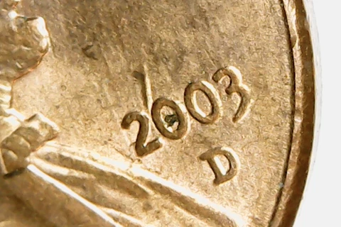 2003 D Die Crack at Date Lincoln Cent Penny Obverse Error Coin Denver Cover