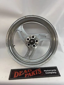Llanta trasera Harley RC Comp pulida 3 radios 17x5,5 mag - Imagen 1 de 7