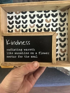 Inspirational quote in a wooden box - Picture 1 of 3