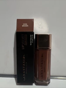NUOVO Anastasia Beverly Hills Lip Velvet 0,12 once *MARRONE FREDDO* - Foto 1 di 1