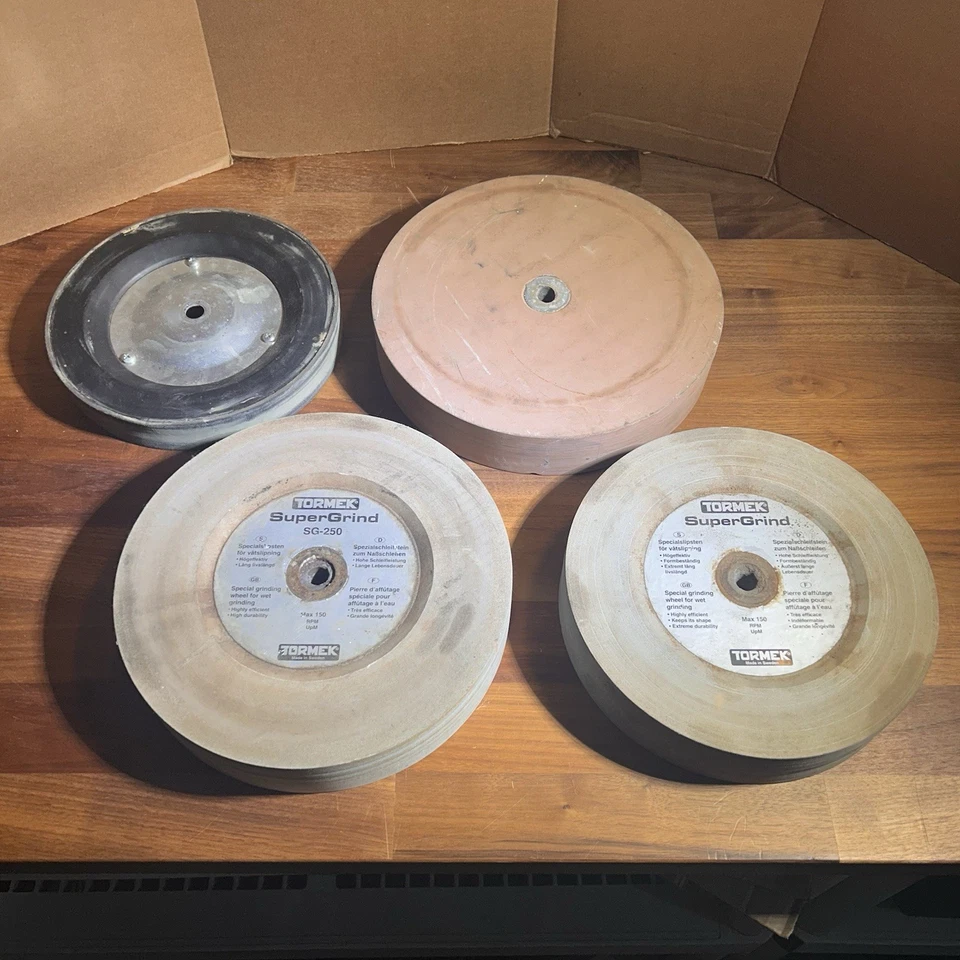 LOTE DE RUEDAS TORMEK: SJ-250 (diámetro nuevo), 2x SG-250, LA-220 piedra de afilar T8 T7 Foto 1 de 4