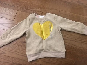 NEW NWT H&M Toddler Girls Gold Heart Sweatshirt 2 - 4 Yrs - Picture 1 of 1