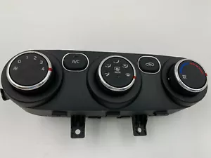 2017-2018 Kia Forte AC Heater Climate Control OEM E01B24008 - Picture 1 of 8