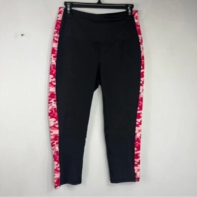 Ruby Ribbon Size Large Black Pink Camo Cropped Leggings C1 - Image 1 of 4