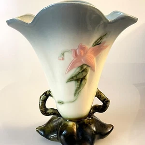 Hull Woodland Vase Pink Flower W16 8 1/2” USA Vintage - Picture 1 of 8