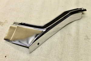 NOS Mopar 1970, 1971 Chrysler Station Wagon Rear Quarter Panel Trim # 3481966 - Foto 1 di 4