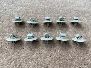 SEAT PLASTIC CLIPS SIDE MOULDING / LOWER PROTECTION DOOR TRIM - Picture 1 of 9
