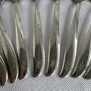 8 Oneida Community TWIN STAR Stainless TEASPOONS Vintage Atomic Starburst MCM - Picture 1 of 6