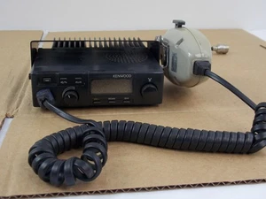 KENWOOD TK-805D UHF transceiver programmable front panel mic DISPLAY ISSUES - Picture 1 of 8