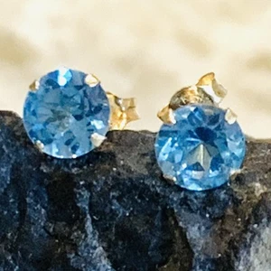 14 Karat massive Gelbgold Schweizer Blautopas Ohrringe Ohrstecker 1,10 kt 0,42 gr 5 mm - Bild 1 von 7