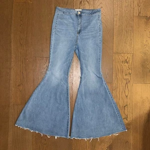 Free People We The Free Just Float On Flare Jeans 70er Super Flare Gr. 31 - Bild 1 von 7