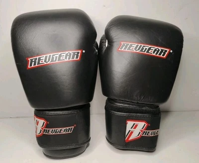 Revgear Adult Boxing Gloves - Lightly Used 14oz Boxing MMA Gloves - Image 1 of 4