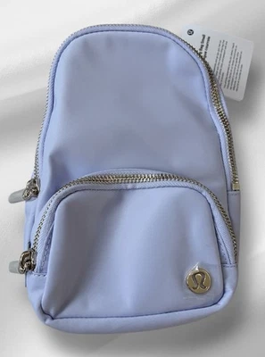 Bolso Bandolera Lululemon Everywhere, Bolso Bandolera 2L, Cartera de Mano Azul Sereno Foto 1 de 4