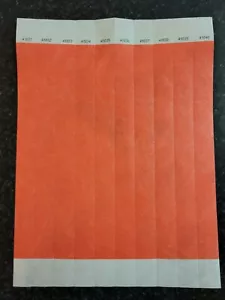 100 3/4" NEONROT TYVEK ARMBÄNDER, ARMBÄNDER FÜR VERANSTALTUNGEN, PAPIERARMBÄNDER - Bild 1 von 1