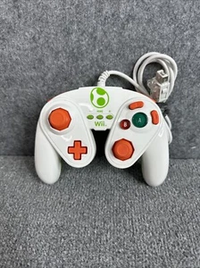 Yoshi Fight Pad For Nintendo Wii/Wii U - - Picture 1 of 4