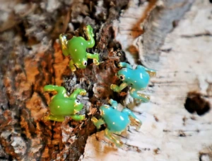 Süßer OHRSCHMUCK 2 witzige KLETTER-FRÖSCHE variabel verstellbar 2x FROSCH 2 Var. - Bild 1 von 6