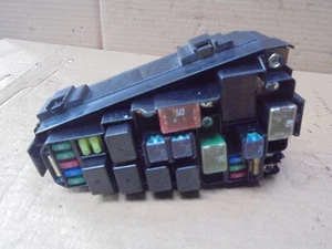 CAJA DE FUSIBLES COMPARTIMENTO MOTOR EXTERNO HONDA JAZZ 2005-2008 1.3 8V - Imagen 1 de 12
