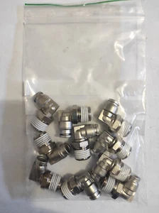 Cfz. n.10 SMC Raccordo "L" Inox KQB2L06-02S 1x filetto maschio G1/4" 1x tubo 4-6 - Foto 1 di 1