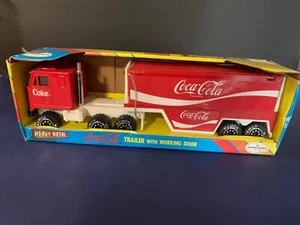 Remco Coca-Cola Heavy Duty Coca-Cola Tractor Trailer w/working Door - Picture 1 of 10