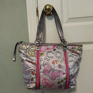 Coach Vintage Bandana Graffiti Butterfly Shoulder Bag Tote Purse F15712 - Picture 1 of 13