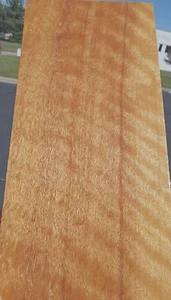 Zeder Bosse figurbetont vorgefertigte Holzfurnierplatte 6" x 13" auf 3/4" Furnierschicht - Bild 1 von 2